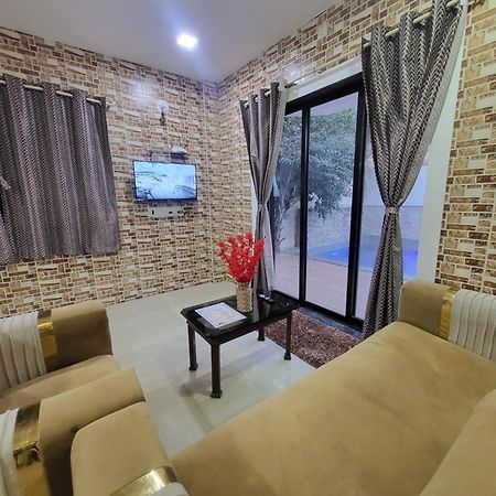 The Perfect Stays Para Disco Big Pool Cricket Turf Villa Лонавала Екстериор снимка