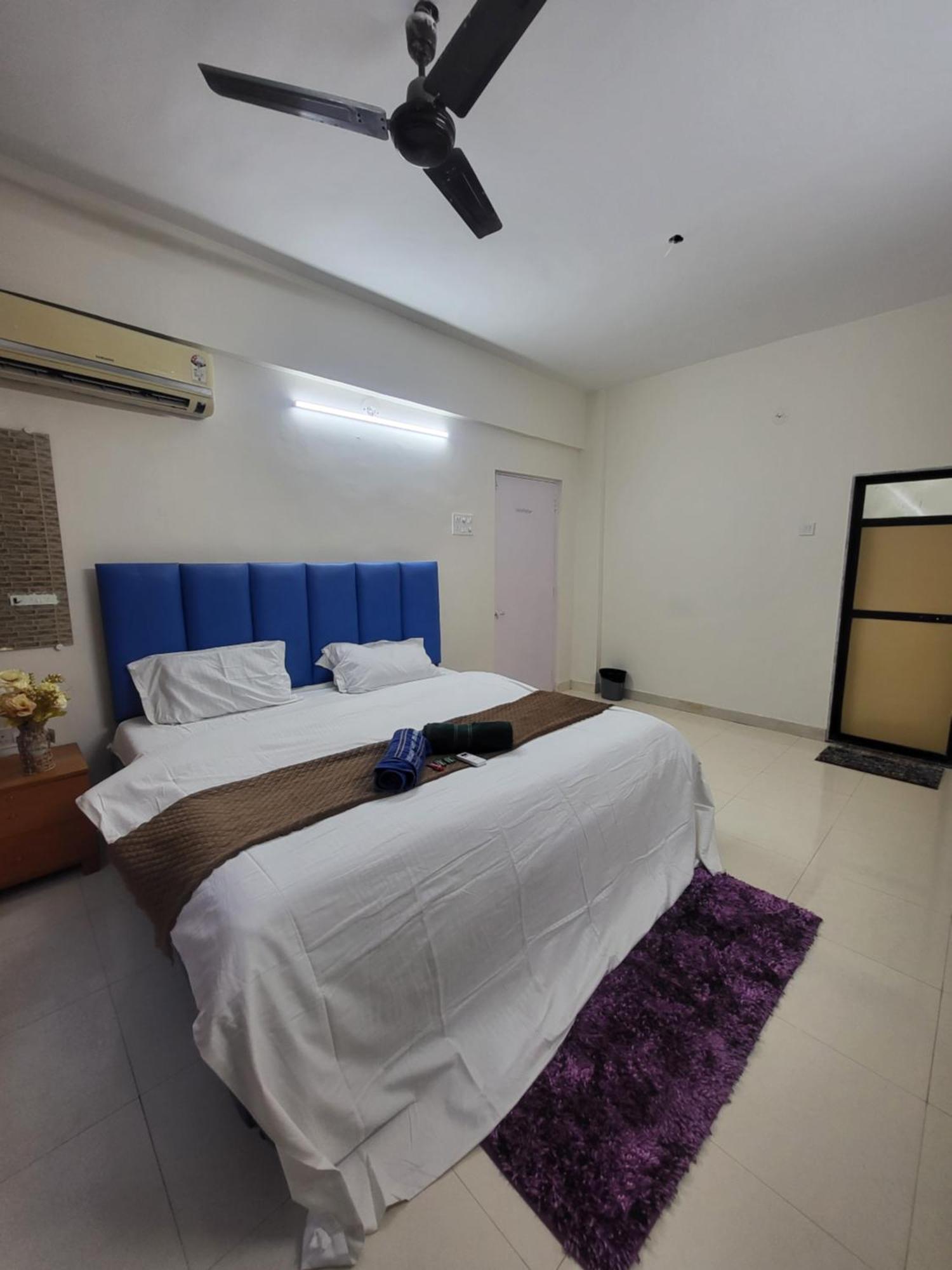 The Perfect Stays Para Disco Big Pool Cricket Turf Villa Лонавала Екстериор снимка