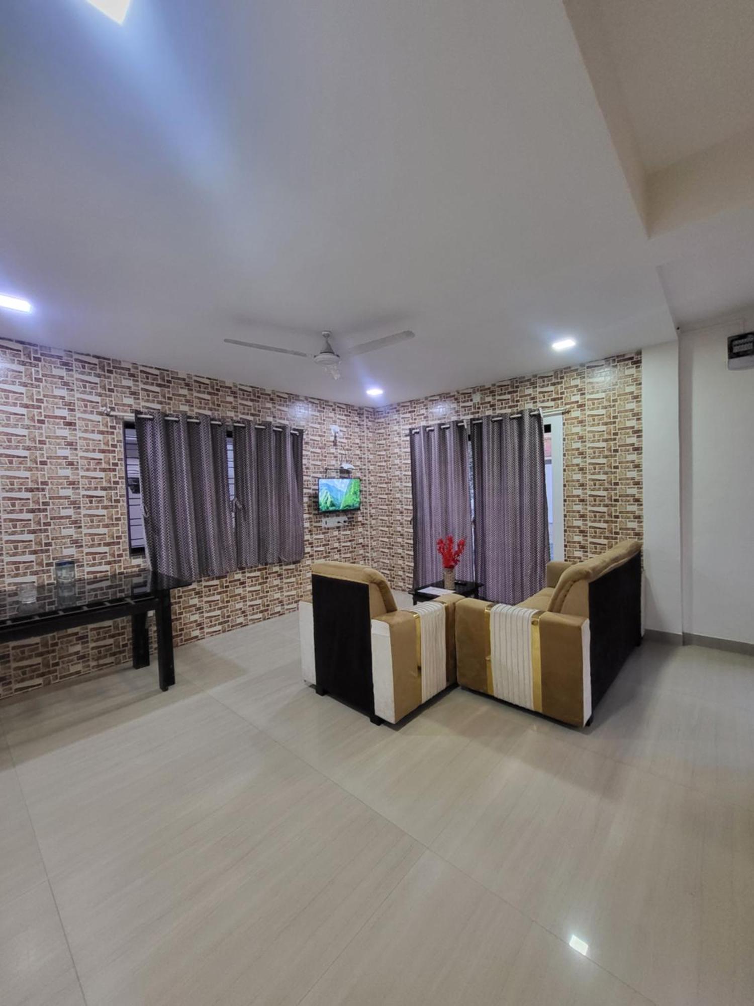 The Perfect Stays Para Disco Big Pool Cricket Turf Villa Лонавала Екстериор снимка