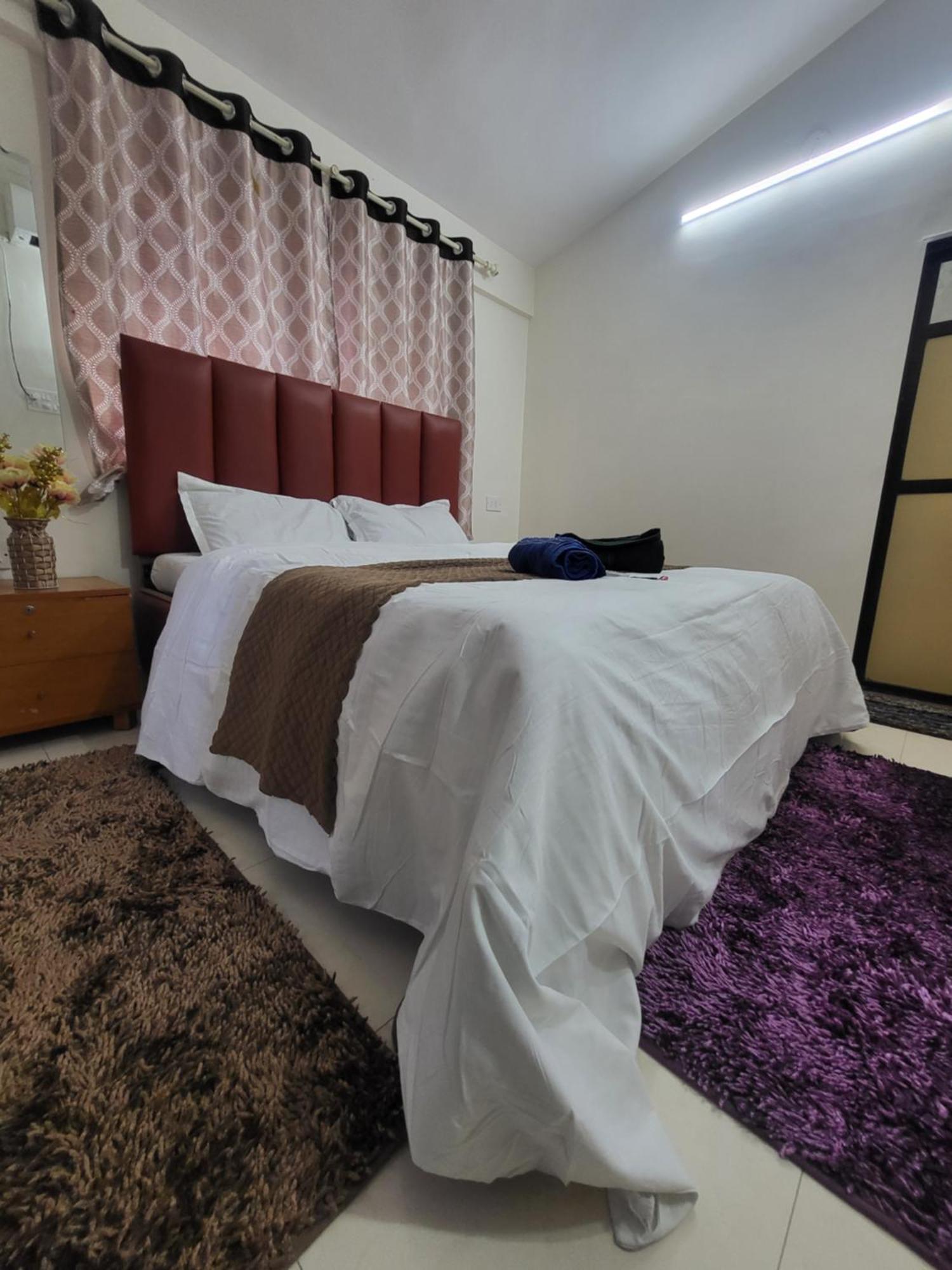 The Perfect Stays Para Disco Big Pool Cricket Turf Villa Лонавала Екстериор снимка