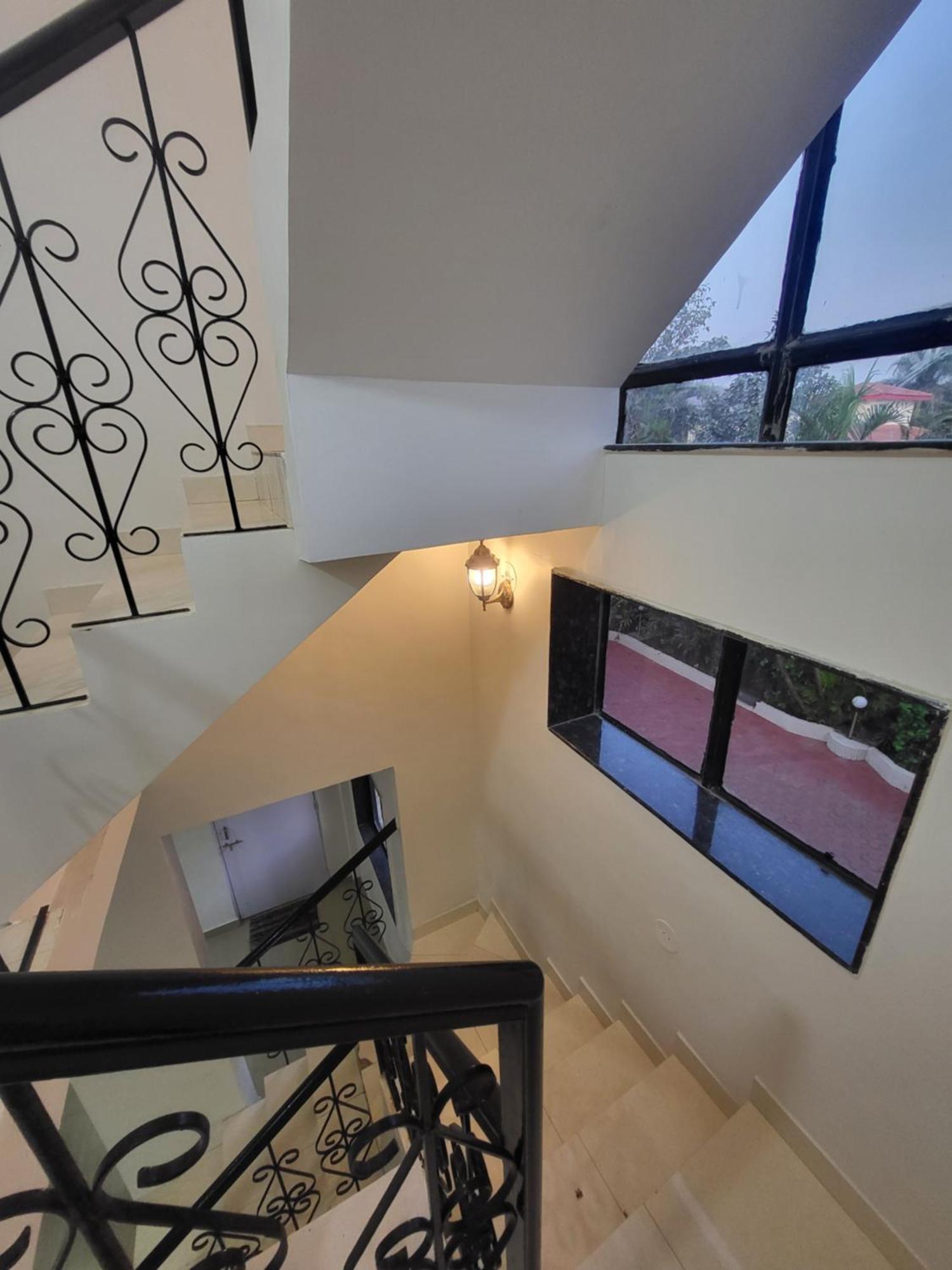 The Perfect Stays Para Disco Big Pool Cricket Turf Villa Лонавала Екстериор снимка