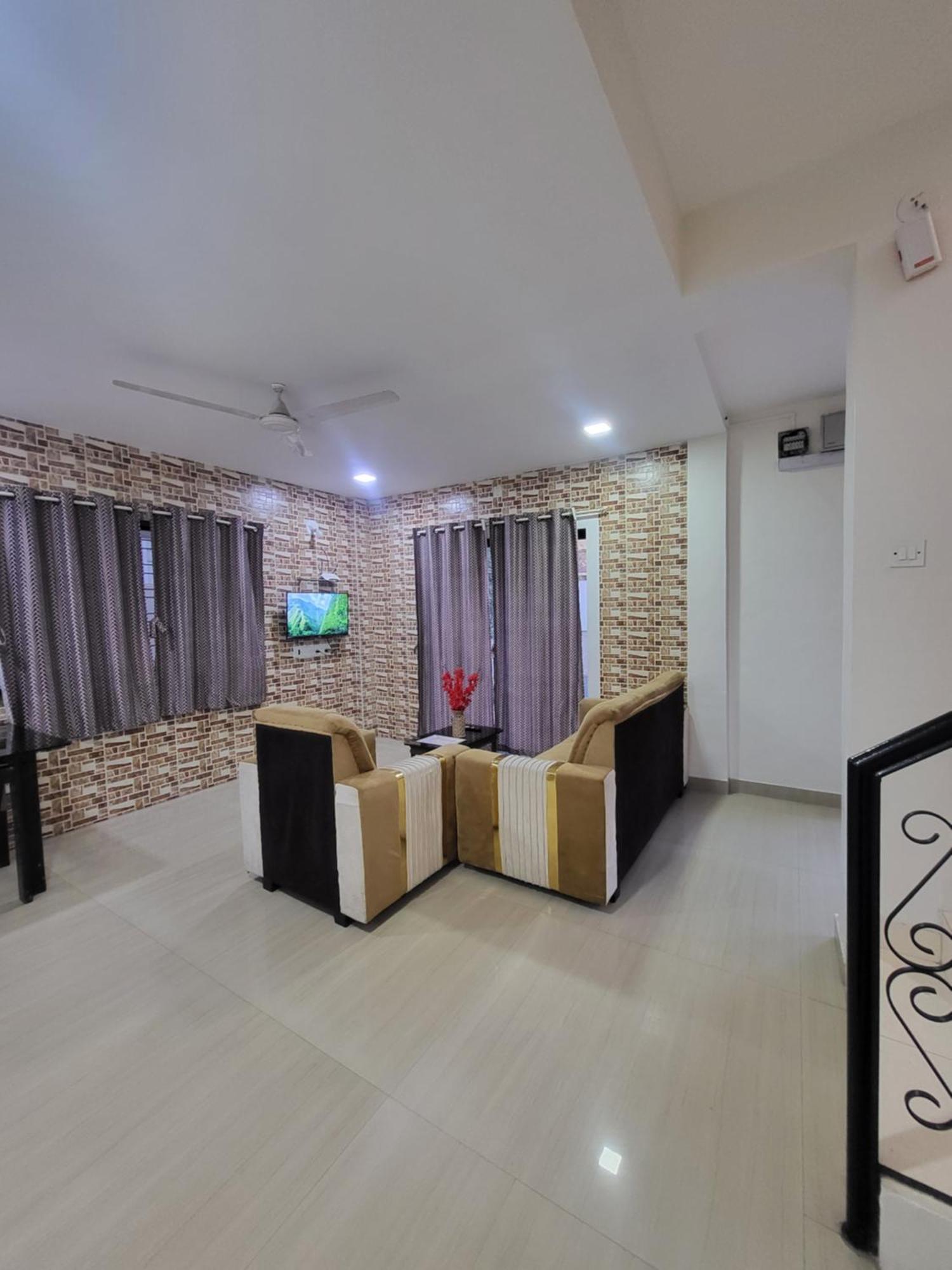 The Perfect Stays Para Disco Big Pool Cricket Turf Villa Лонавала Екстериор снимка