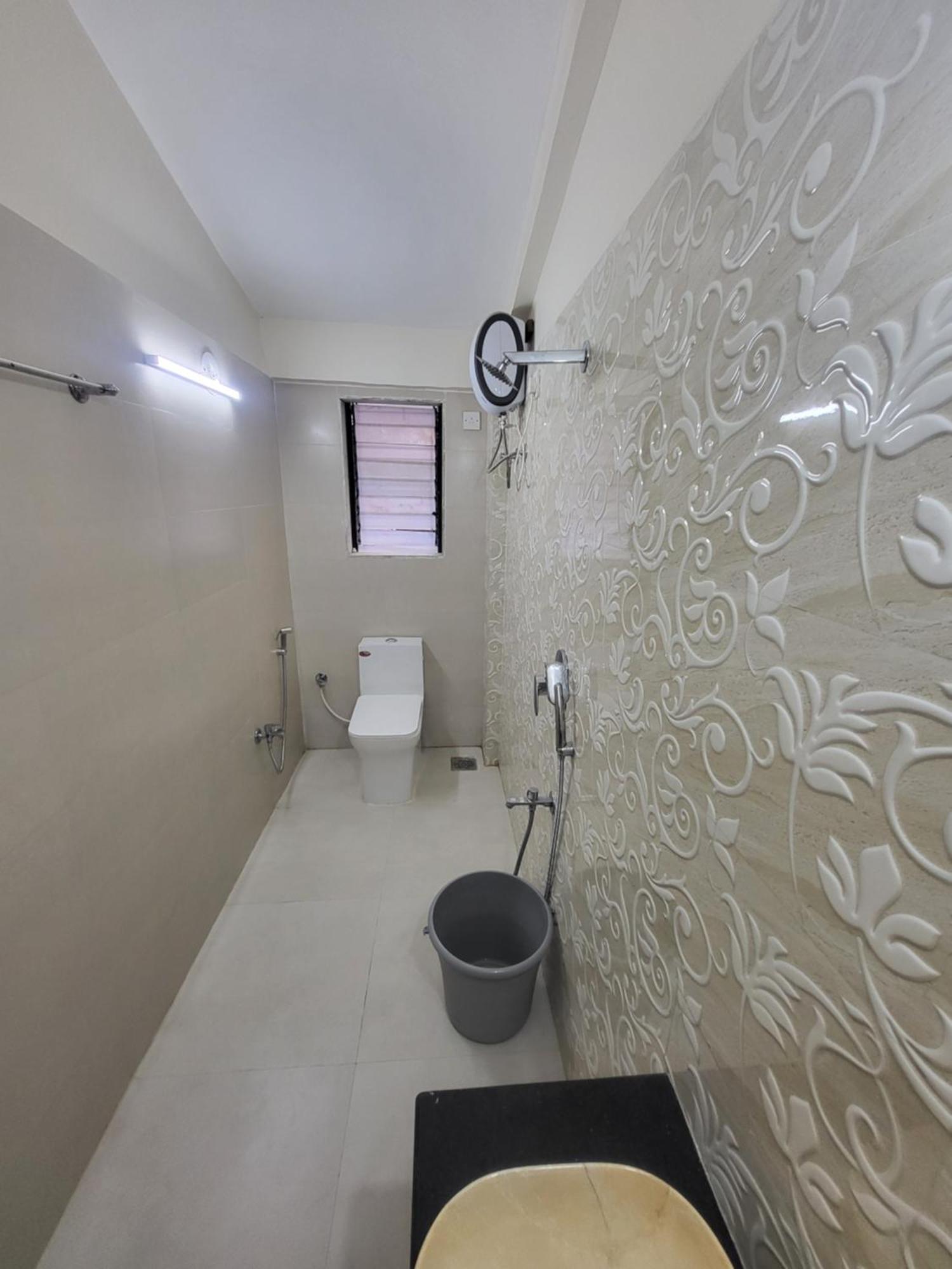 The Perfect Stays Para Disco Big Pool Cricket Turf Villa Лонавала Екстериор снимка