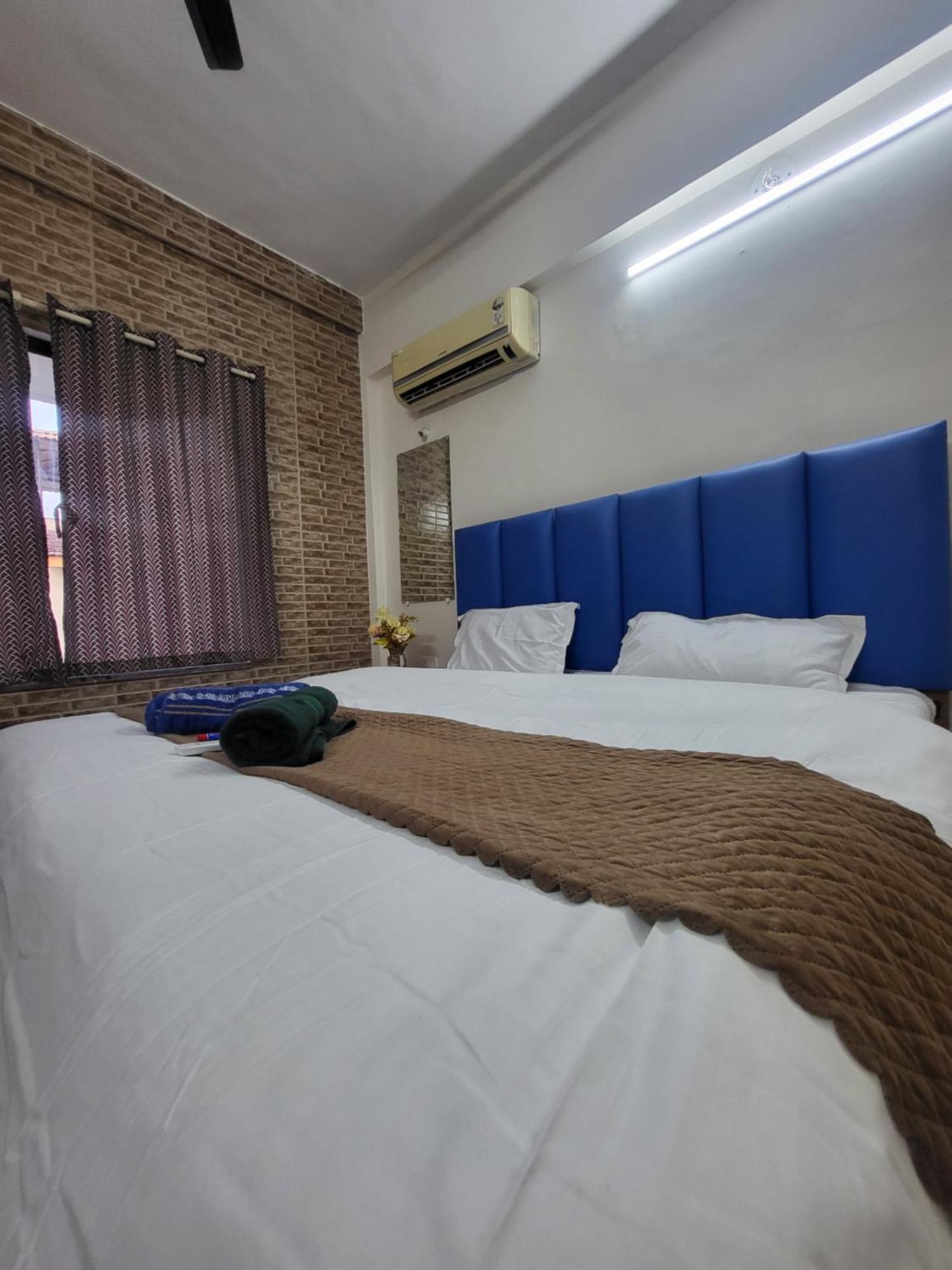 The Perfect Stays Para Disco Big Pool Cricket Turf Villa Лонавала Екстериор снимка