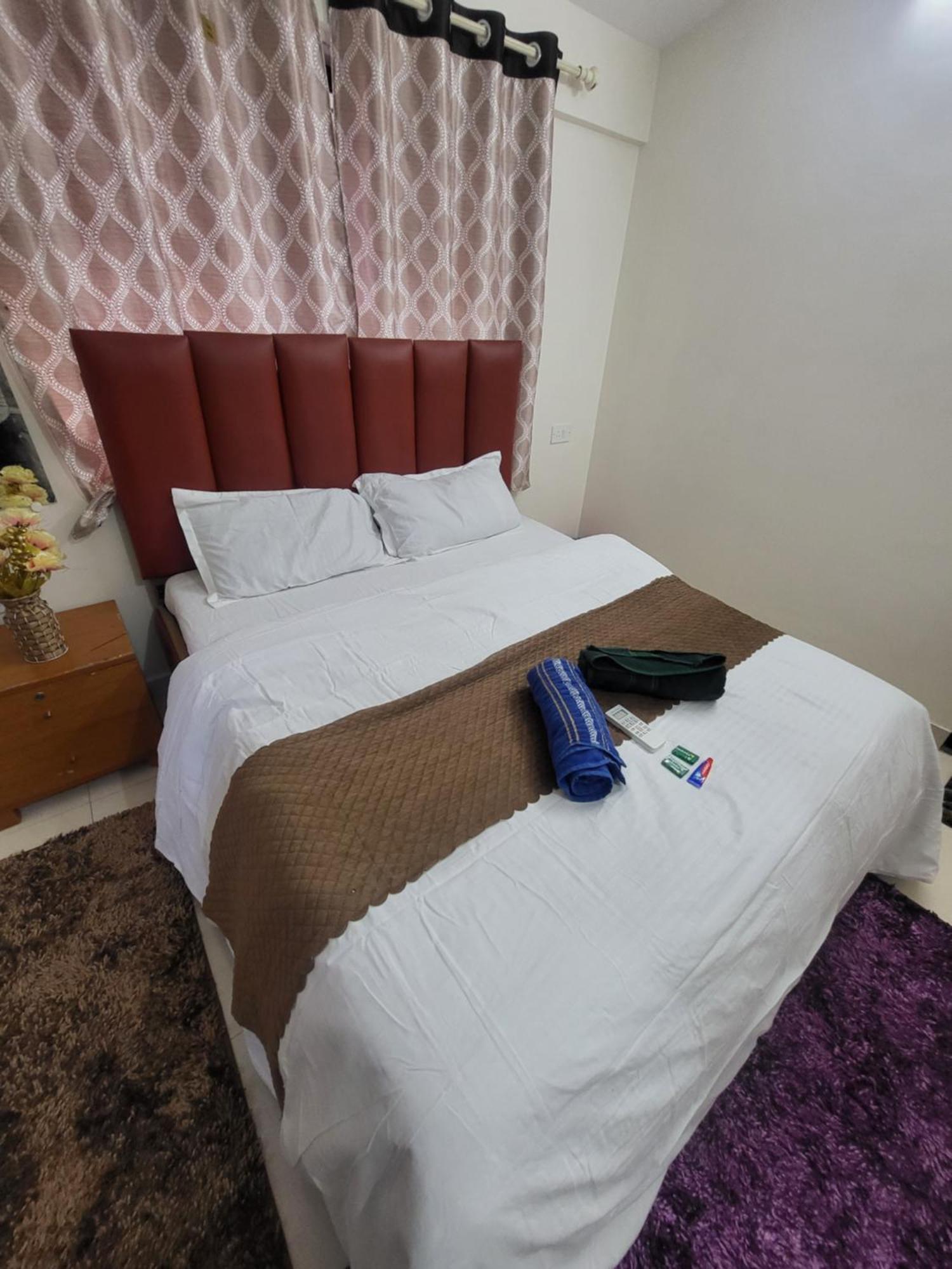 The Perfect Stays Para Disco Big Pool Cricket Turf Villa Лонавала Екстериор снимка