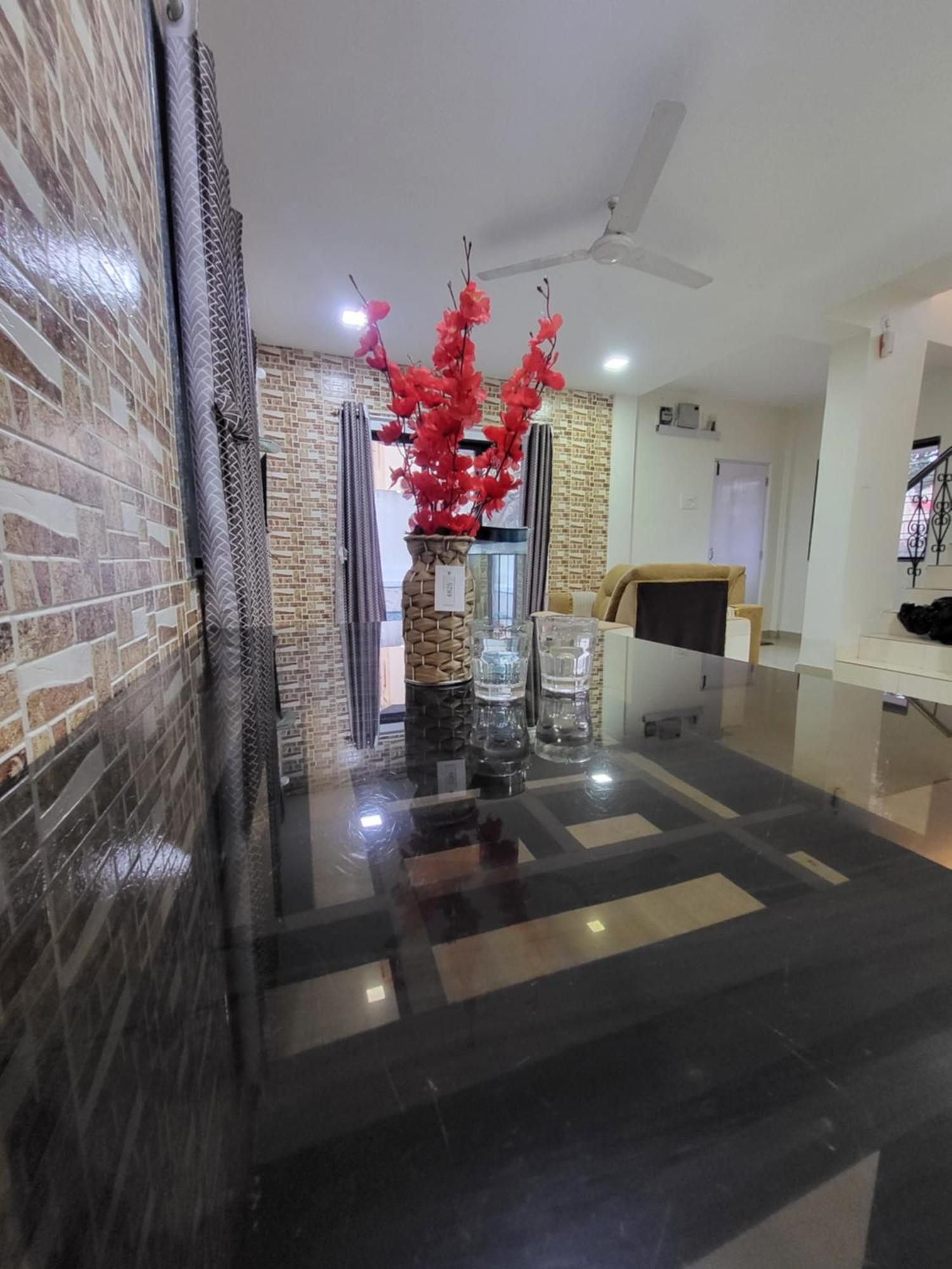 The Perfect Stays Para Disco Big Pool Cricket Turf Villa Лонавала Екстериор снимка